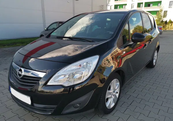 opel meriva Opel Meriva cena 26500 przebieg: 125000, rok produkcji 2011 z Pasłęk